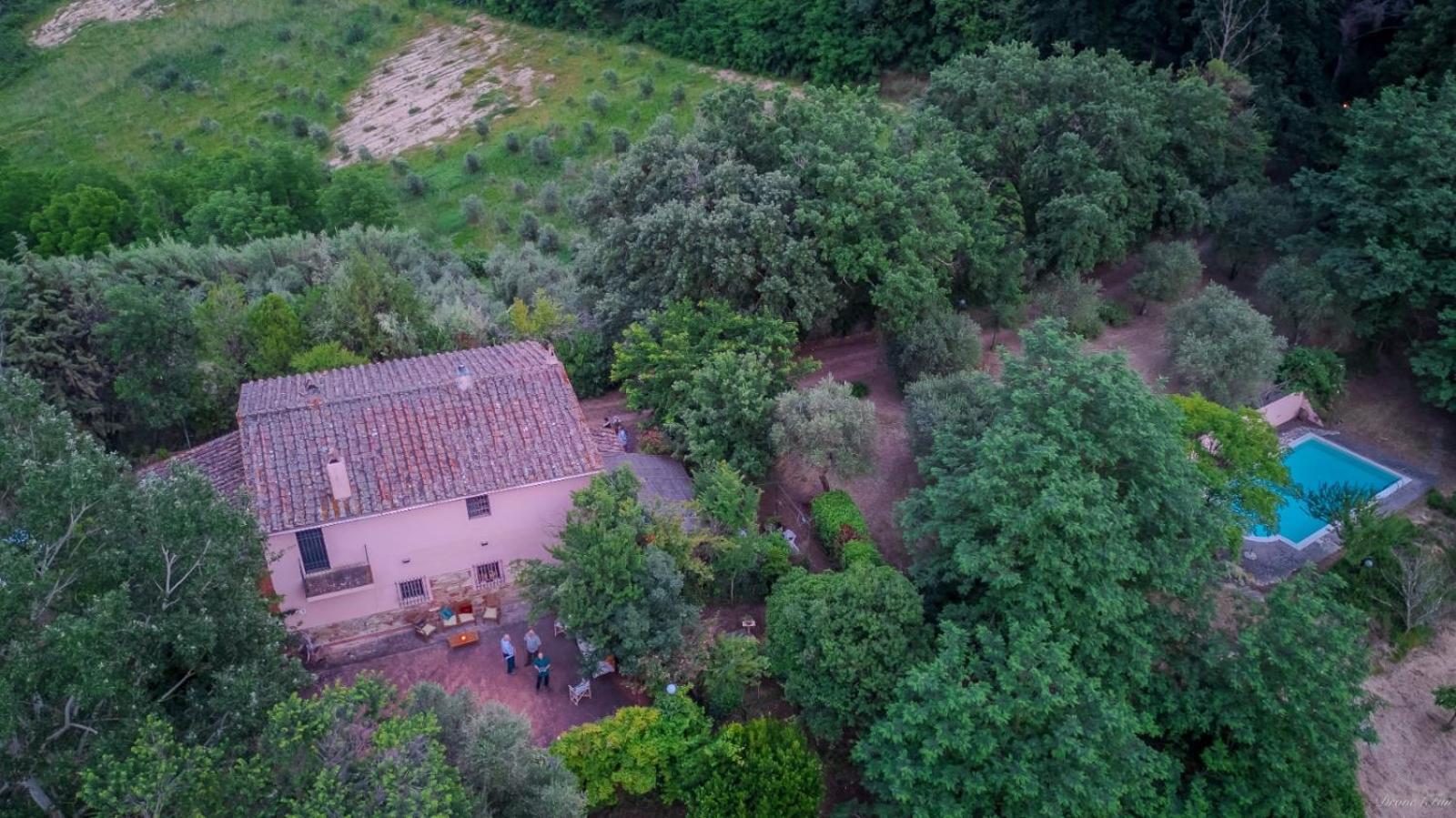 La Casa Nel Bosco Villa Lari Екстериор снимка