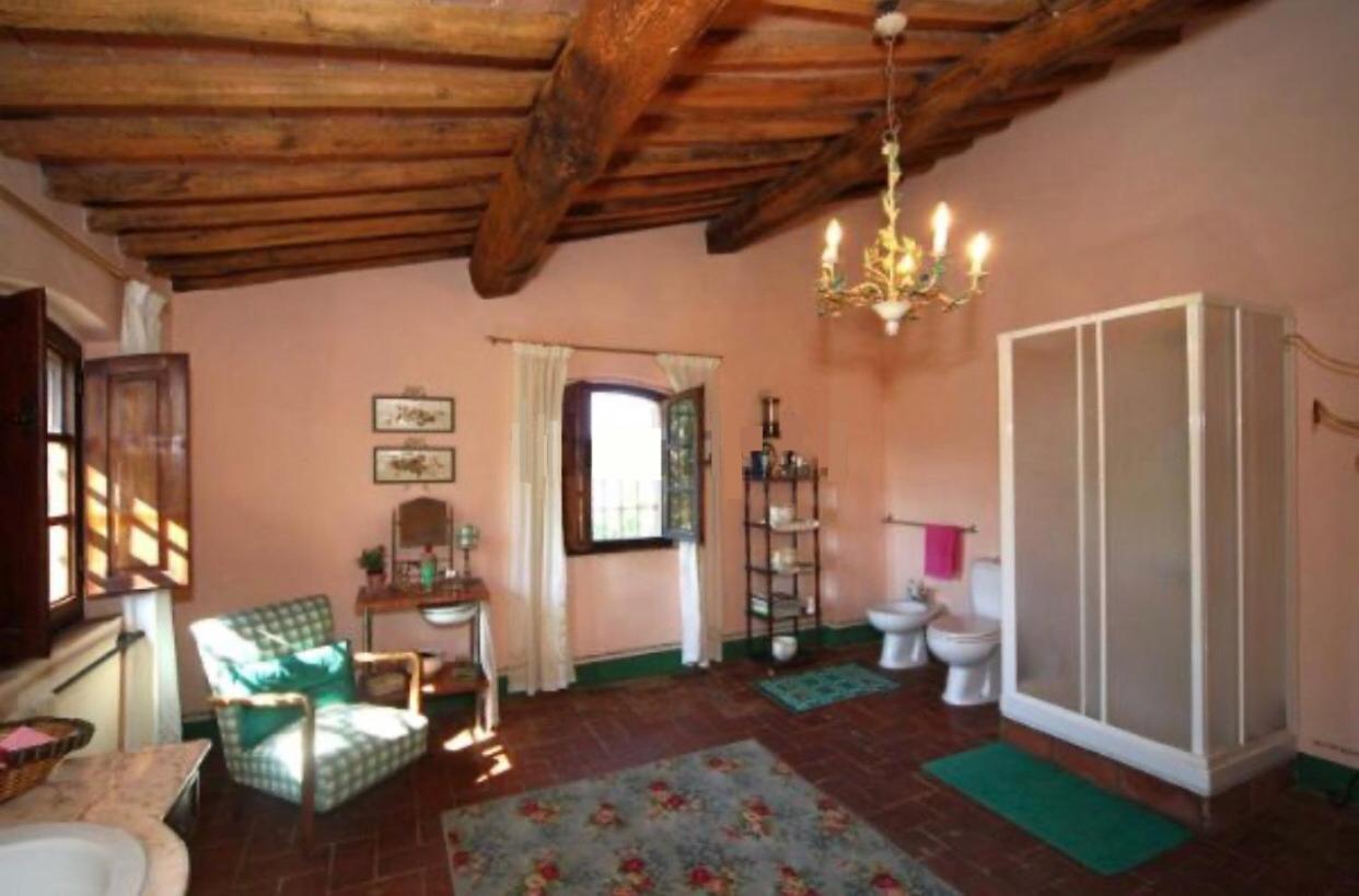 La Casa Nel Bosco Villa Lari Екстериор снимка